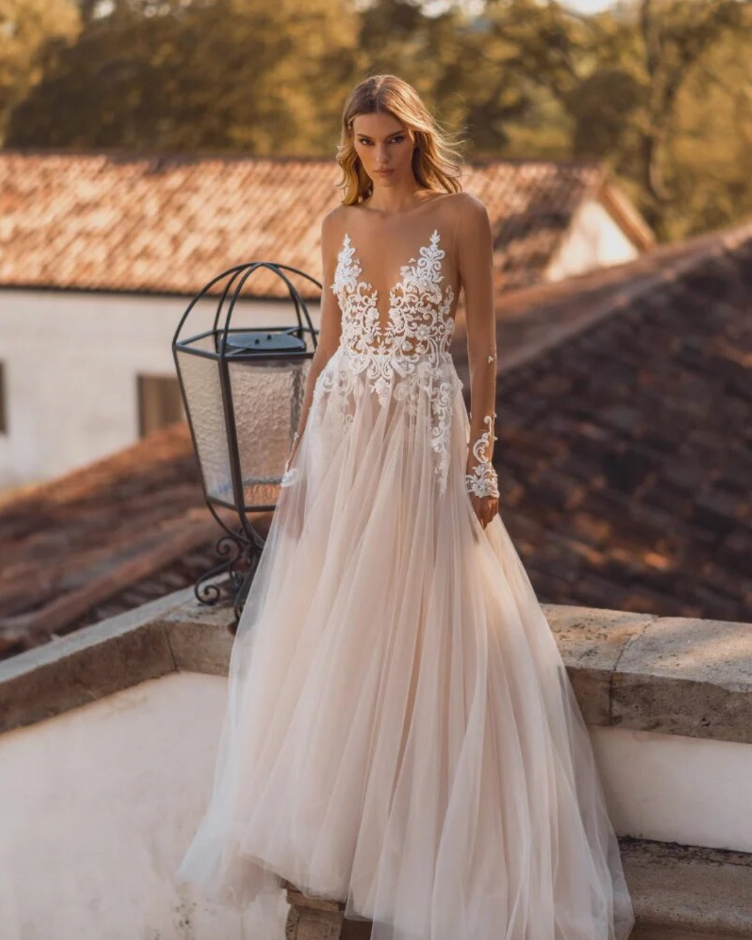 Dress Noelle is the perfect choice for your wedding day. This elegant A-line wedding dress combines classic style with modern design. Made with high-quality fabric, it guarantees a comfortable and stylish fit. Say "I do" in style with Dress Noelle.