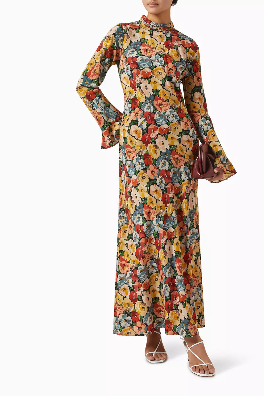 Elevate your wardrobe with the Musetta Floral Maxi Dress in Silk by DÔEN. This feminine and elegant dress features a luxurious pure silk fabric that drapes gracefully over your silhouette. The all-over floral print adds a romantic touch, making it ideal for garden parties, brunches, or any refined occasion. Experience effortless sophistication and timeless style in a dress designed to celebrate your natural beauty.