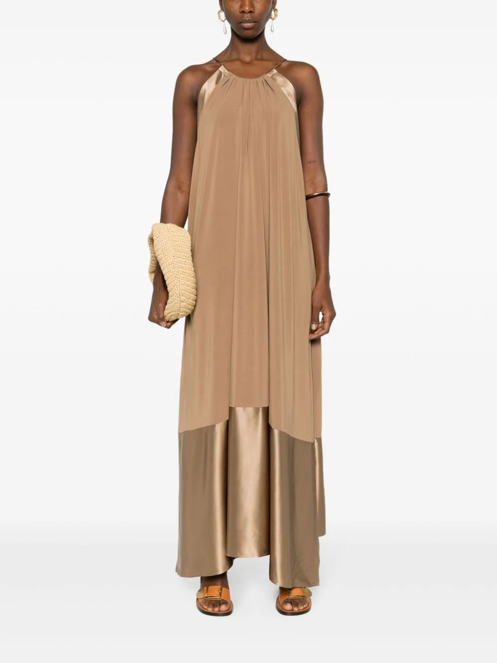 Expertly crafted, the Samaria Sleeveless Long Sleeve by Max Mara is a stylish and versatile addition to any wardrobe. Made with high-quality materials, this sleeveless top offers both comfort and durability. With its timeless design, it can be dressed up or down for any occasion.