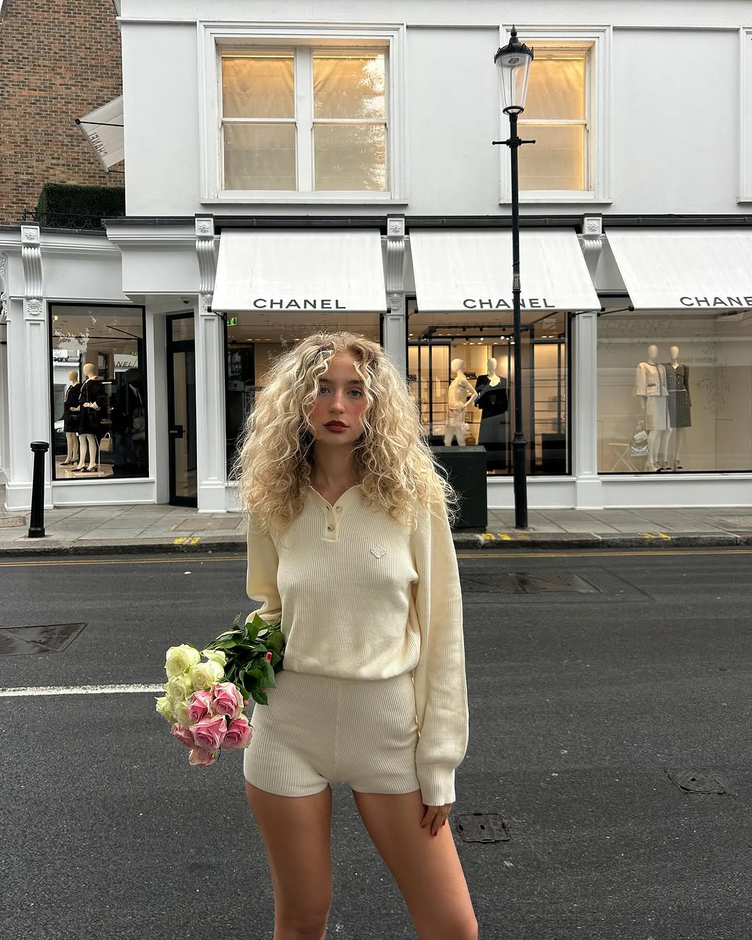 Elevate your casual wardrobe with the Carrie Set, a sophisticated two-piece knitted ensemble perfect for effortless autumn style. This versatile outfit features a crisp collared knitted top paired with sleek slim-fit shorts, creating a polished look that transitions seamlessly from day to night. Crafted from quality knit fabric, the set offers comfort without compromising on elegance. 