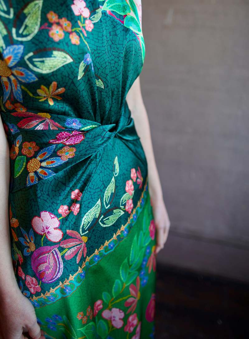 Elevate your style with the Gwen Dress in Terrazzo by Saloni, designed with a flattering twist waist that enhances your silhouette. The classic crew neckline and straight skirt create a sleek, sophisticated look perfect for any occasion. This dress blends modern elegance with comfortable wear, making it an effortless choice to stand out gracefully.