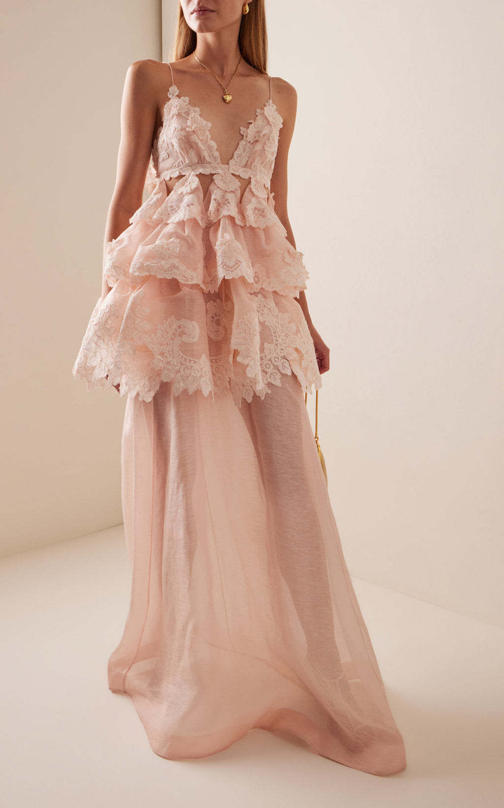 The Crush Embroidered Linen-Silk Maxi Dress from Nicky Zimmermann’s Resort ’25 collection blends timeless ’80s-inspired romance with modern sophistication. Crafted from luxurious linen-silk, this dress features intricate embroidery that adds delicate texture and charm. Its flowing silhouette enhances elegance while offering comfortable wear, making it perfect for memorable moments or special occasions where you want to make a lasting impression. 