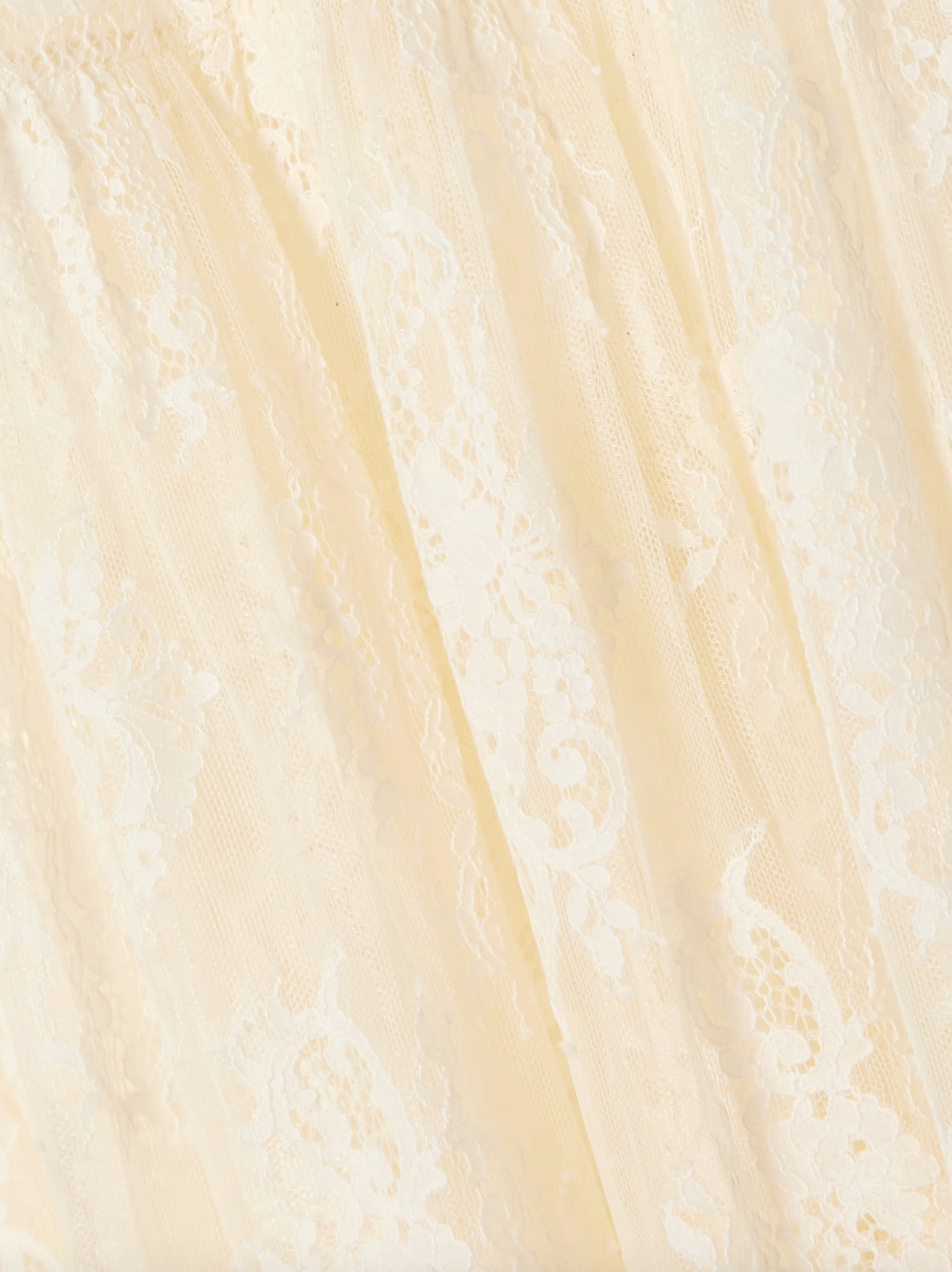 Elevate your wardrobe with the Sebastiane tiered lace midi skirt by Doen—a sophisticated piece that effortlessly transitions from day to evening. Crafted with delicate layered lace, this midi skirt offers romantic elegance with a modern silhouette that flatters every figure. The tiered design creates beautiful movement and dimension, while the midi length provides versatile styling options for any occasion. 