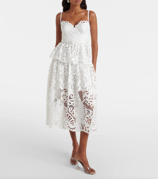 self-portrait コットンブロデリーミディドレス White Cotton Broderie Midi Dress – self-portrait