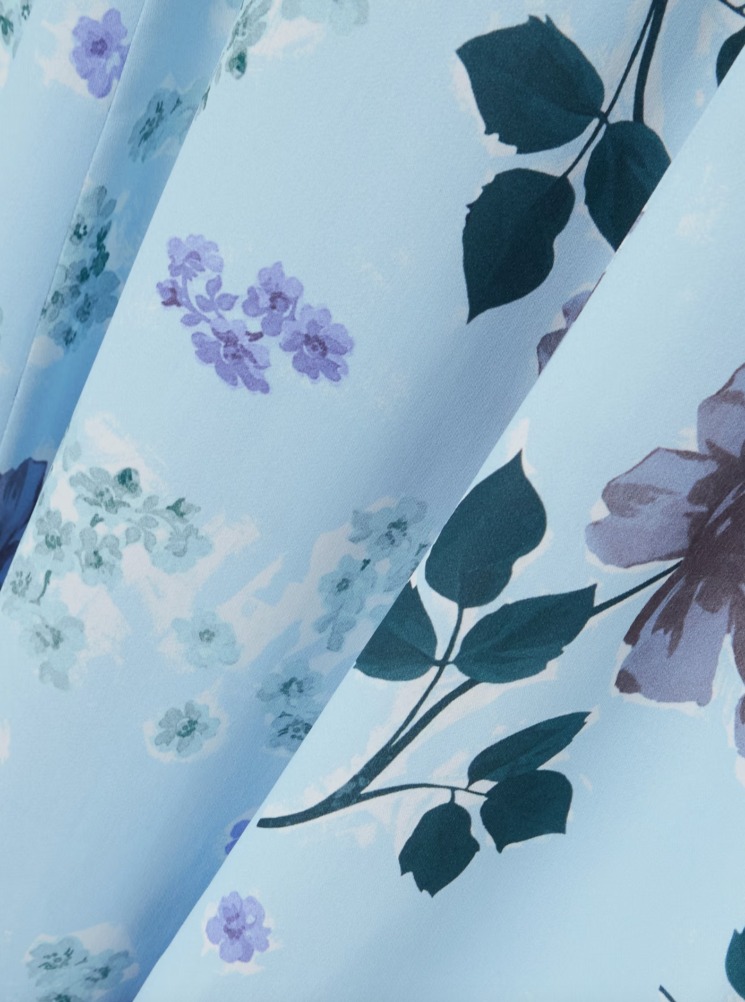 Elevate your wardrobe with the Margot floral-print midi dress by Erdem. Crafted from luxurious silk crepe de chine, this pleated dress combines delicate floral patterns with flowing elegance. Its flattering midi length and intricate pleating create a graceful silhouette, perfect for special occasions or sophisticated everyday wear. Experience timeless style and unmatched comfort in a dress designed to turn heads effortlessly.