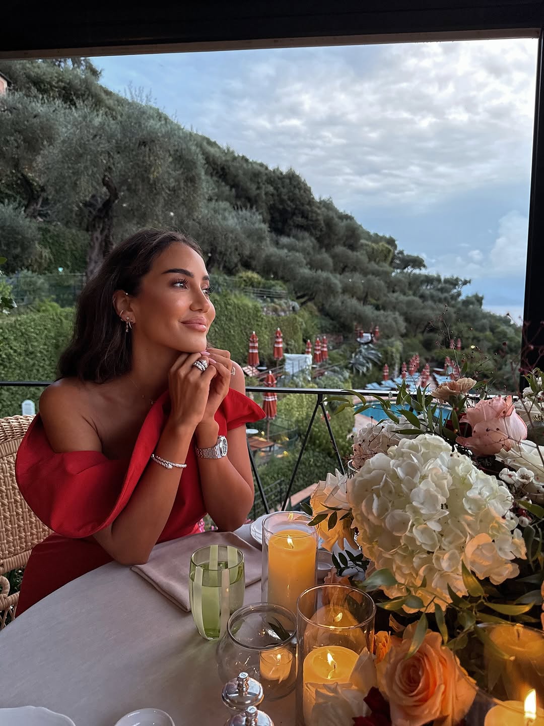 Experience bold sophistication with this minidress crafted from a lightweight cotton-blend fabric that ensures comfort and ease. Its sculptural silhouette enhances your natural shape while the asymmetrical neckline adds a modern edge. Exaggerated hips create a striking profile, making this piece perfect for those who want to stand out with confidence and style. Designed to empower, it blends artisanal craftsmanship with contemporary flair, redefining elegance for the fearless woman.