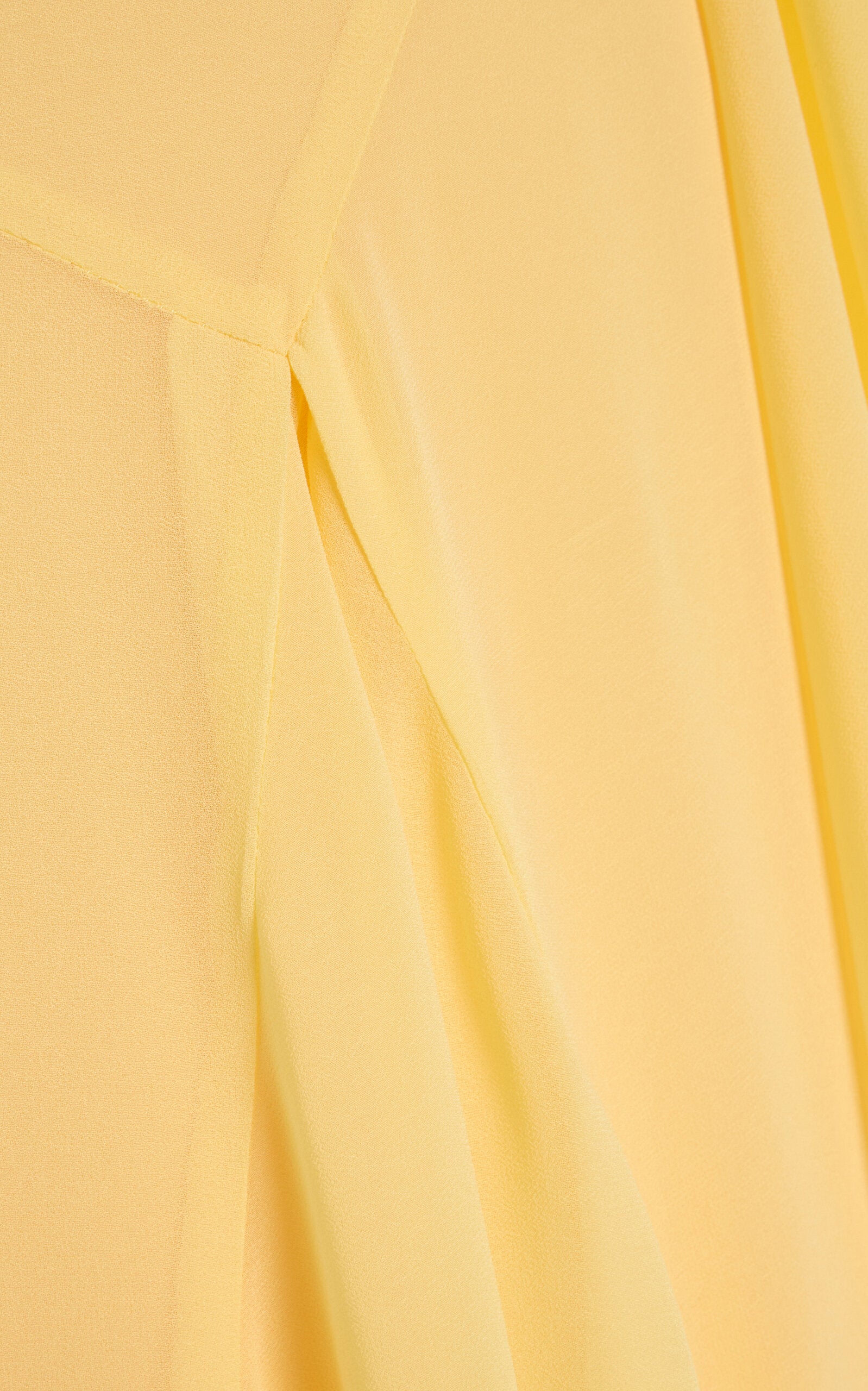 The Hausos Chiffon Maxi Dress by De La Vali features a graceful ankle-to-floor length with a dipped waist seam that enhances your natural silhouette. Its draped skirt with godet adds movement and flow, while the asymmetric neckline offers a unique touch. Long pagoda sleeves create a dramatic flare, combining elegance with a bold statement. Designed to make you feel confident and effortlessly empowered in every occasion.