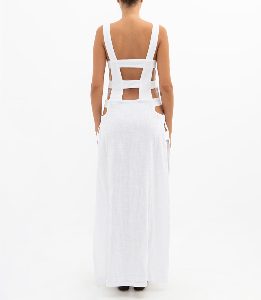 Introducing The Jay Dress, the perfect blend of chic elegance and casual comfort. With its maxi length, this dress is perfect for any occasion - from a day at the beach to a resort getaway. Elevate your wardrobe with this must-have piece.