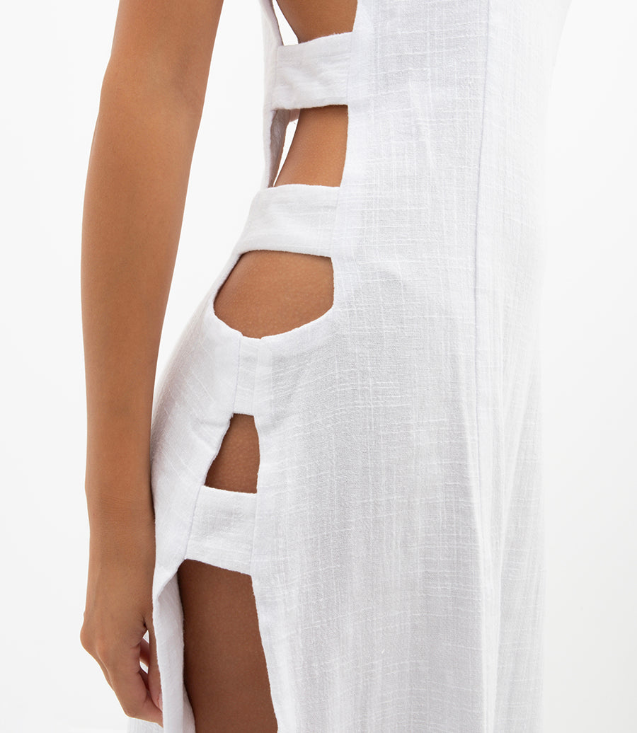 Introducing The Jay Dress, the perfect blend of chic elegance and casual comfort. With its maxi length, this dress is perfect for any occasion - from a day at the beach to a resort getaway. Elevate your wardrobe with this must-have piece.