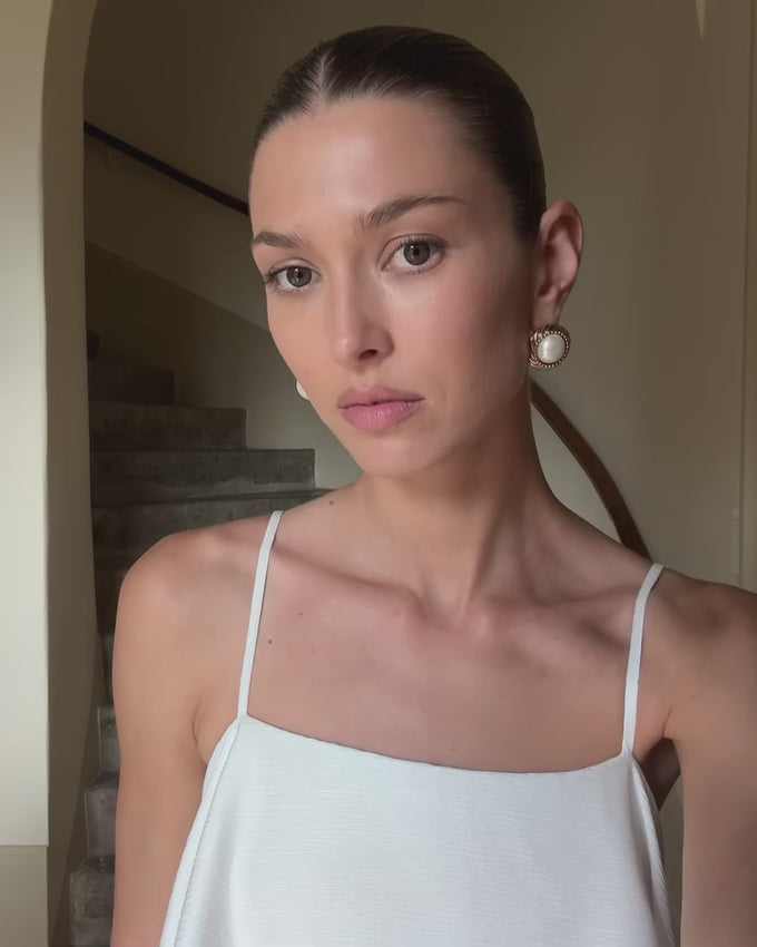 The Tilly Dress by Elliatt elevates your wardrobe with its graceful flared tiered design, seamlessly blending elegance and comfort. Perfect for both casual outings and sophisticated evenings, it adapts effortlessly to any setting, offering versatile style that highlights your refined taste. Embrace timeless beauty and confidence with every wear.