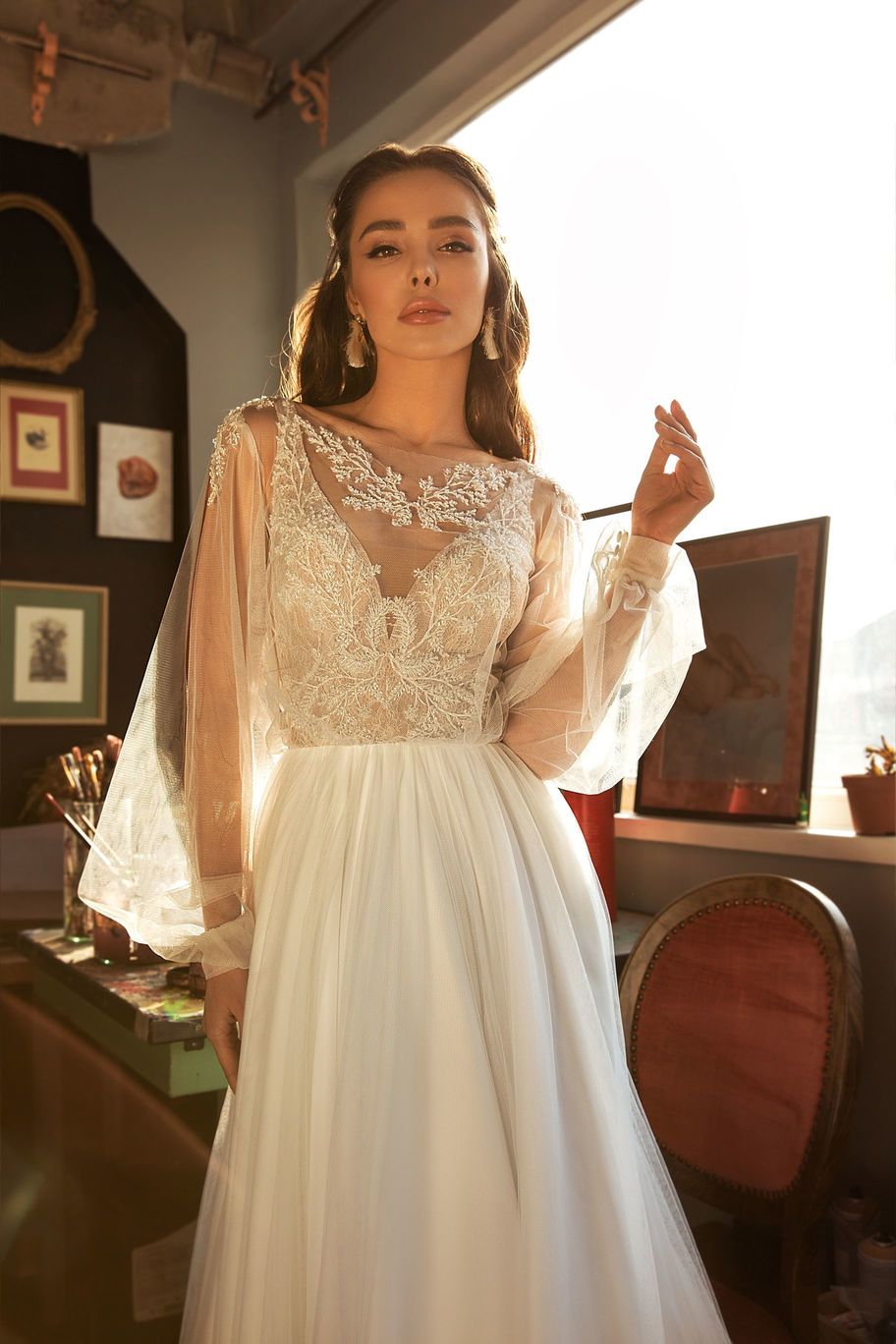 Look stunning on your special day with our Robe Shania. This elegant wedding bridal gown features beautiful embroidery, adding a touch of sophistication to your look. Indulge in the luxurious feel of this gown as you walk down the aisle. Make a statement with Robe Shania.